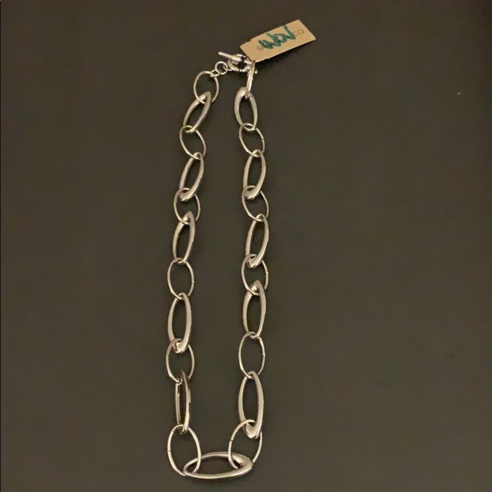 Silver Chain Necklace with Interlocking Links and Lightweight Design